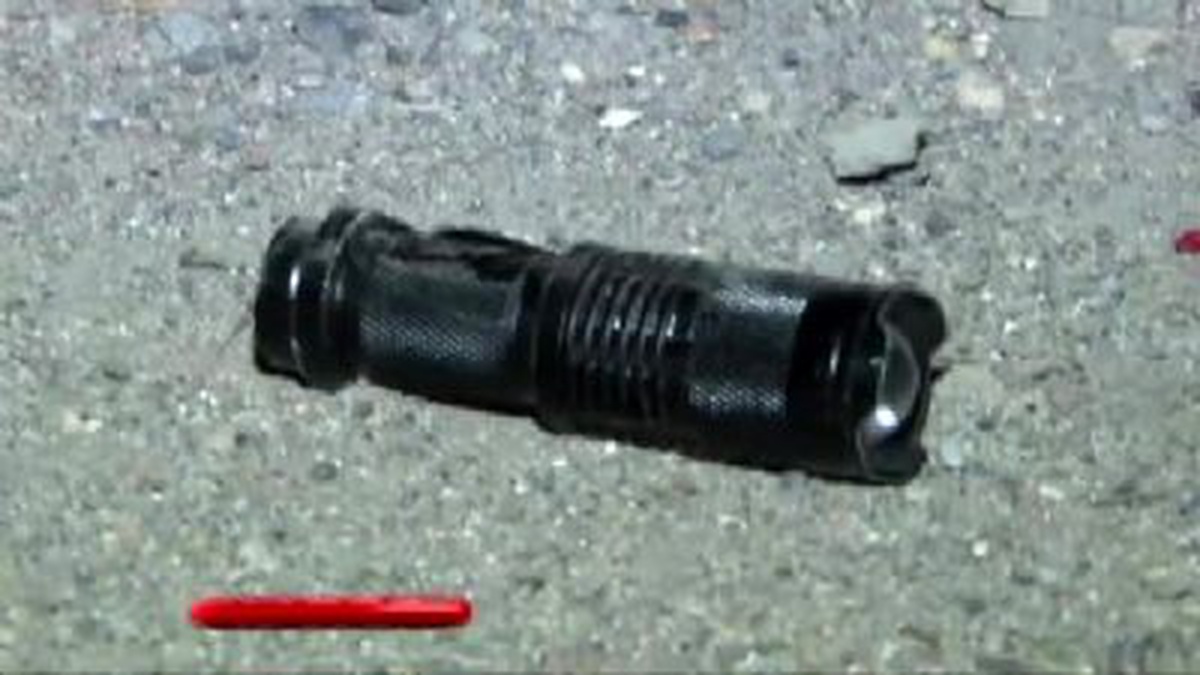 İstanbul\'da Otomobilin Çarptığı Polis Yaralandı
