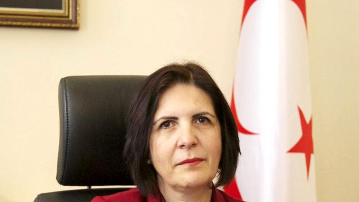 KKTC Meclis Başkanı Siber Londra\'da