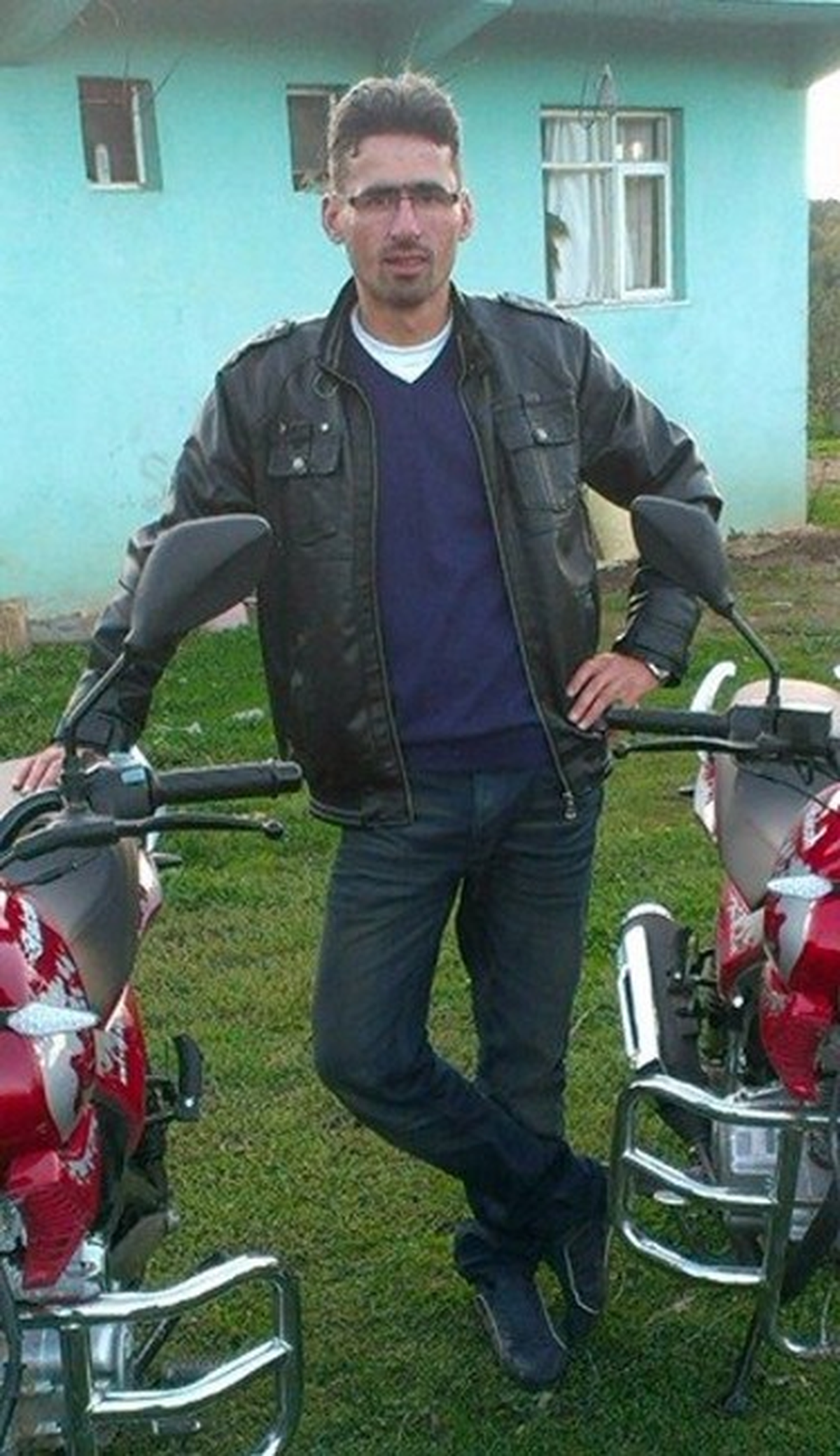 Minibüs Motosikletle Çarpıştı: 1 Ölü, 3 Yaralı