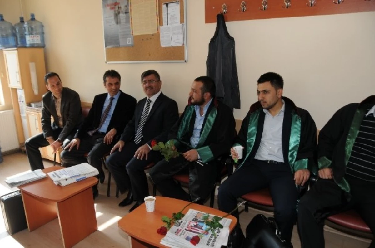 Niğde Belediye Başkanı Akdoğan, Avukatlar Gününü Kutladı