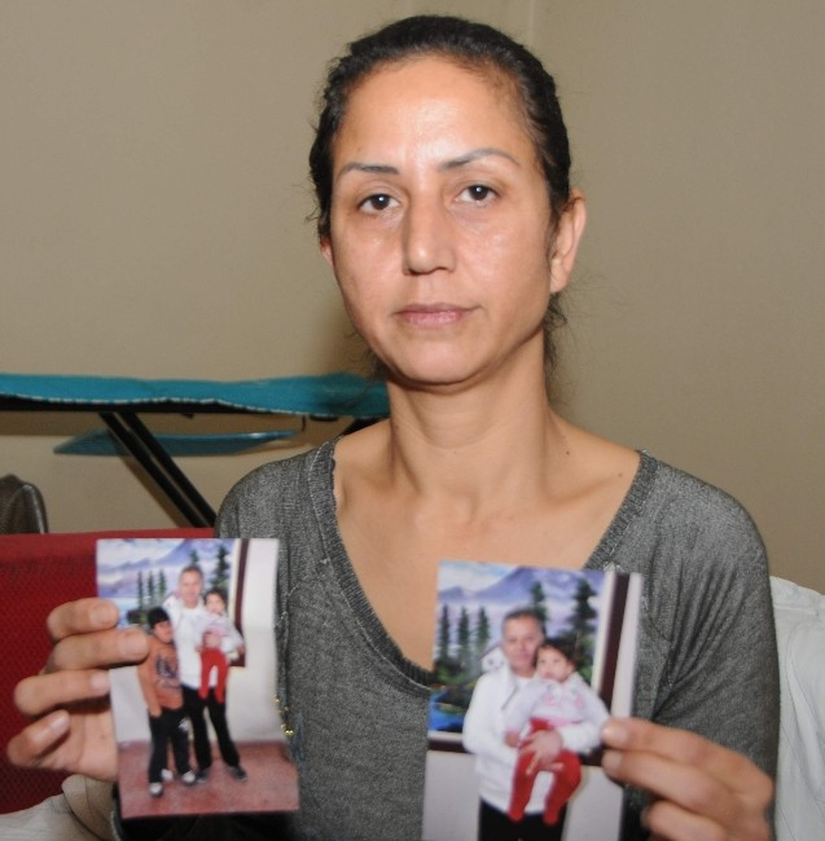 Eşinin Cezaevinden Çıkması İçin Dua Ediyor