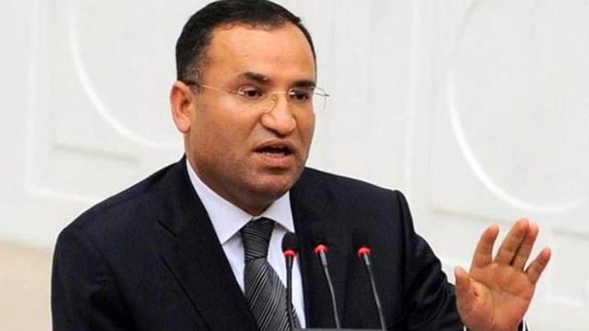 Bakan Bozdağ: "Türk Milleti Şunu Söyledi; Sayın Başbakanım Türkiye\'mizi Başarıyla Yönettiniz"