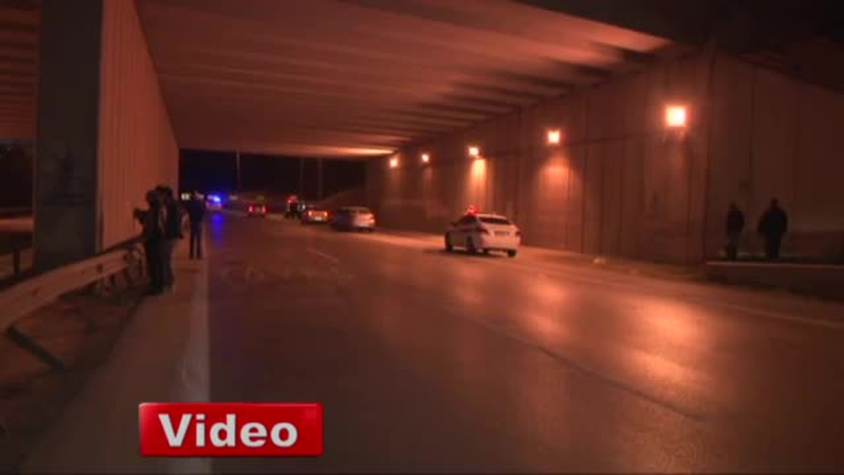 Ümraniye\'de Otomobilin Çarptığı Polis Ağır Yaralandı