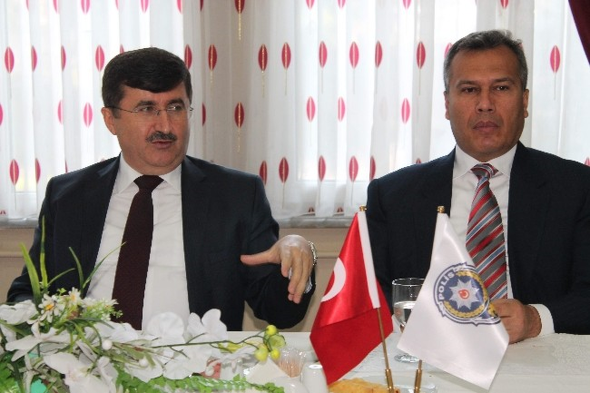 Vali Öz\'den Trabzonspor\'un Cezasında Yapılan İndirime "Ceza Zaten Fazlaydı" Yorumu