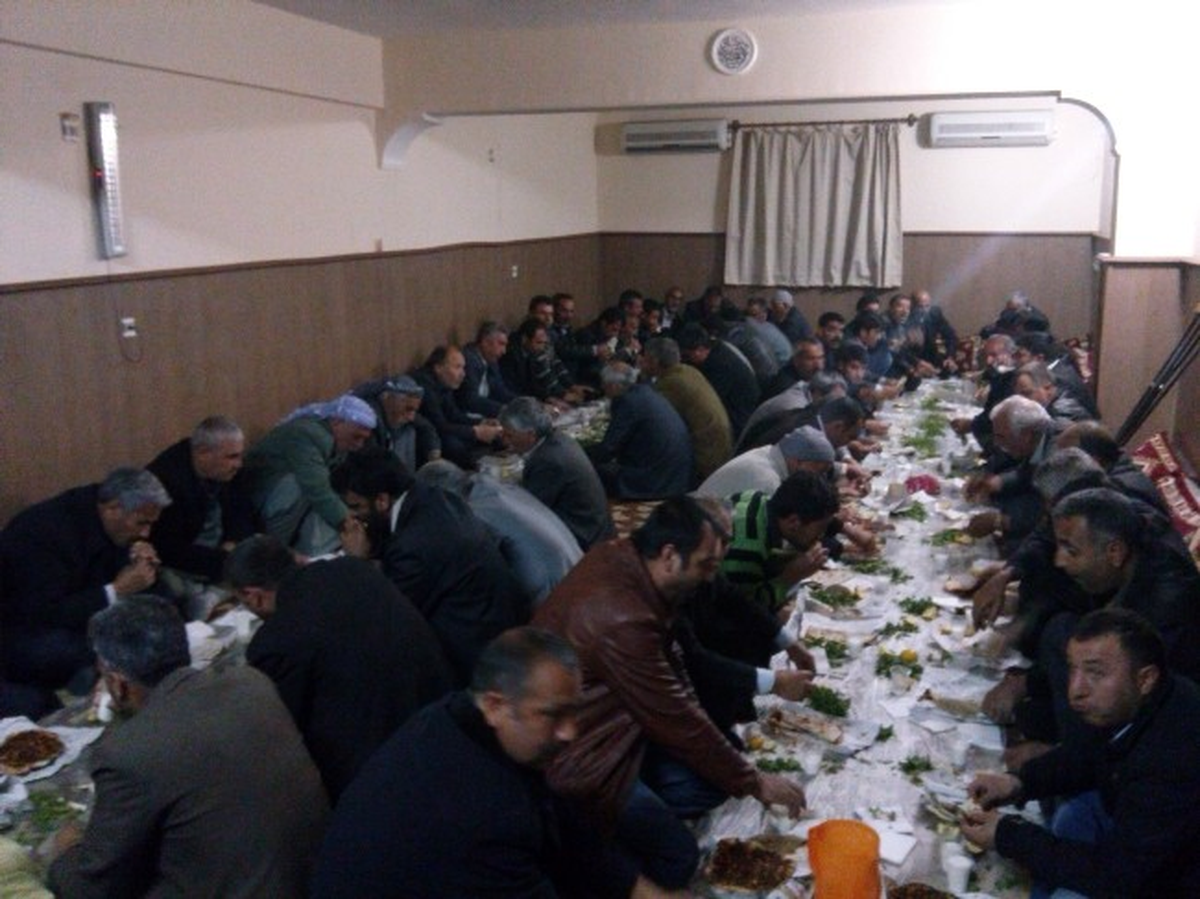 Yeni Muhtardan Teşekkür Yemeği