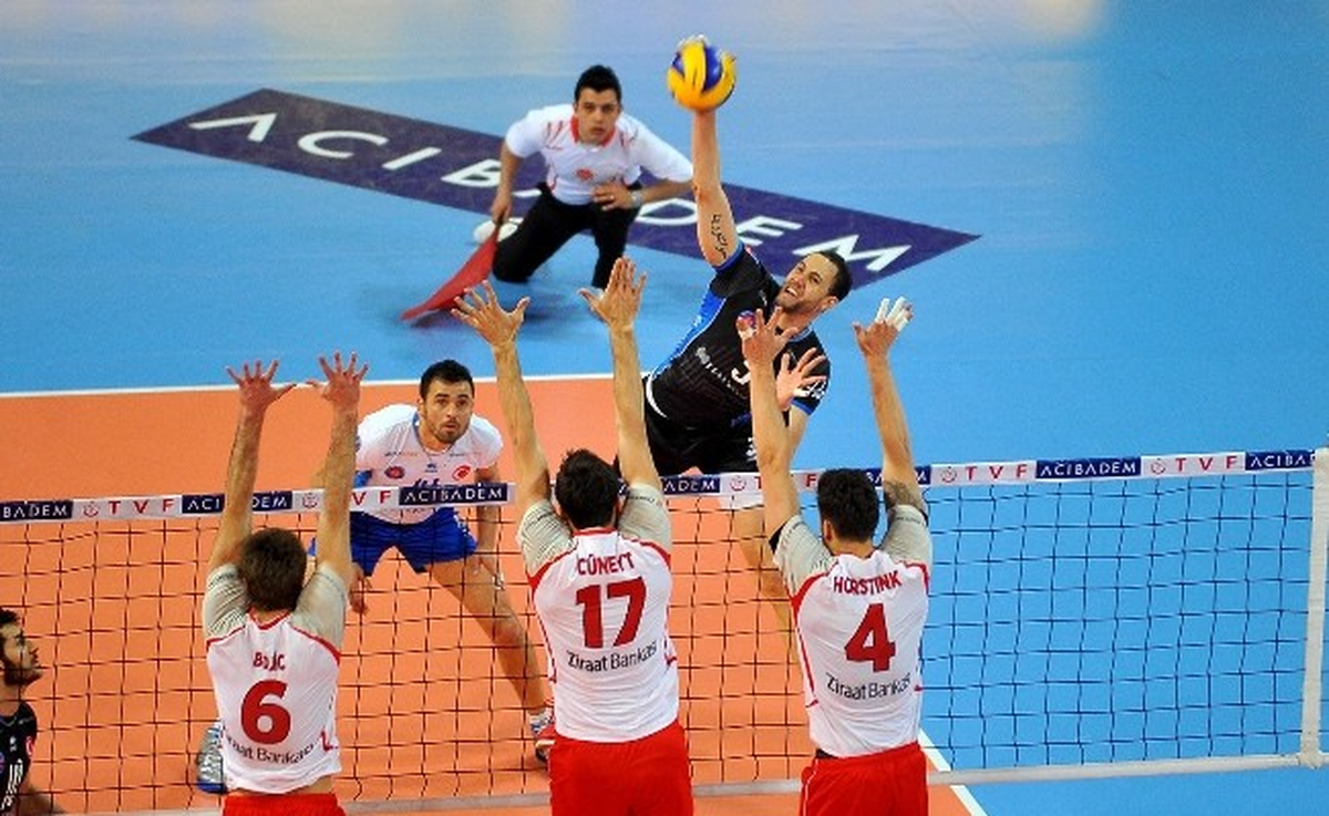Halkbank, Ziraat Bankası\'nı 3-0 Yendi