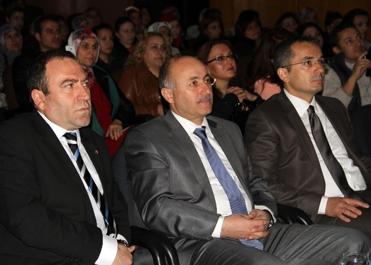 Ardahan\'da Kadın Çalıştayı Yapıldı
