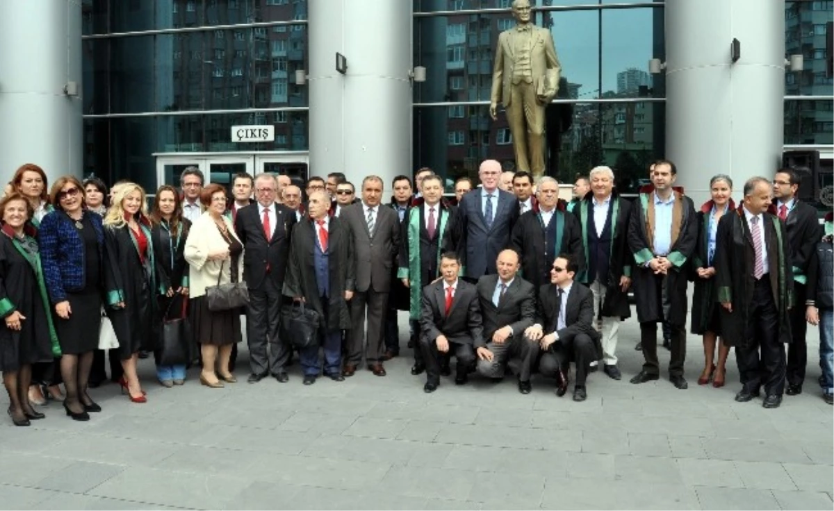 Eskişehir\'de Avukatlar Günü Kutlaması