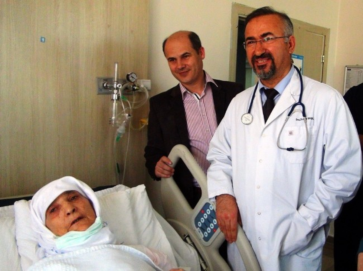 Dünyanın En Yaşlı Kalp Hastası Ameliyat Oldu