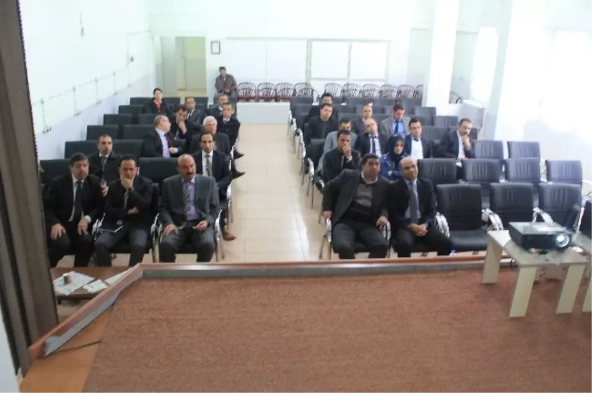 Varto\'da Stratejik Planlama Semineri Düzenlendi