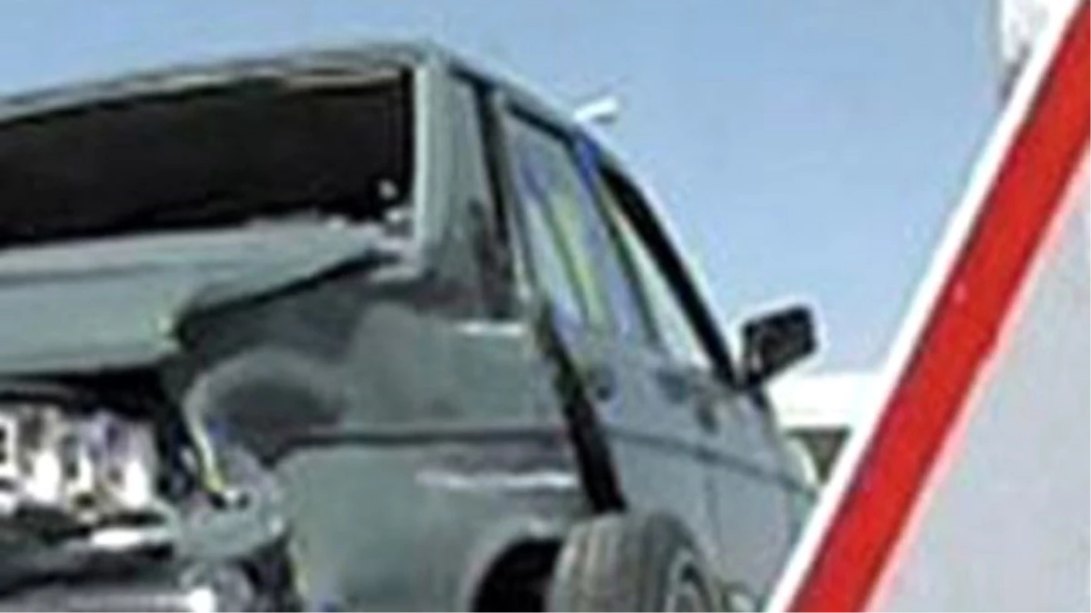 Aksaray\'da Trafik Kazası: 2 Yaralı