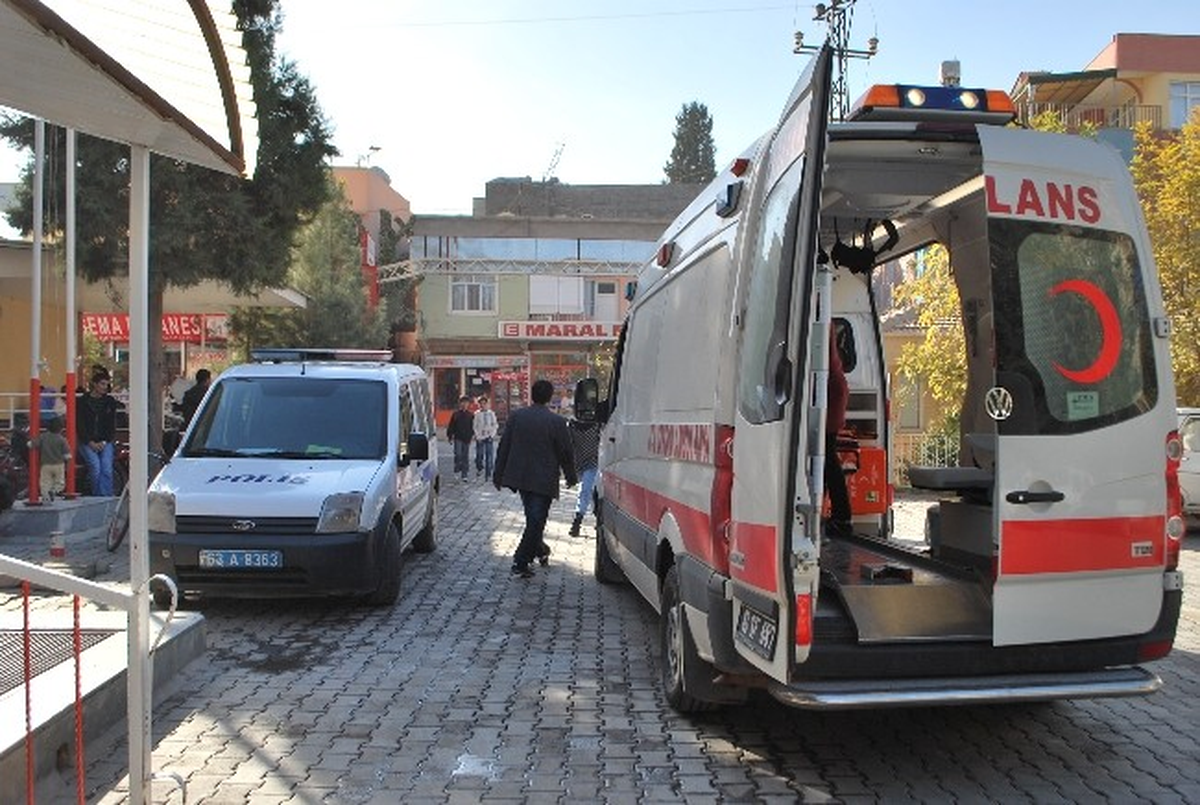İnşaattan Düşen İşçi Ağır Yaralandı