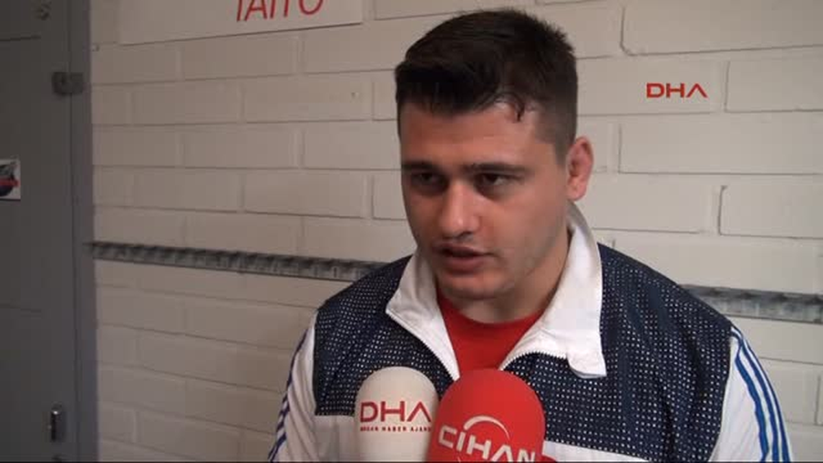 Madalya Avcısı Rıza Kayaalp\'in Evlilik Tarihi Belli Oldu