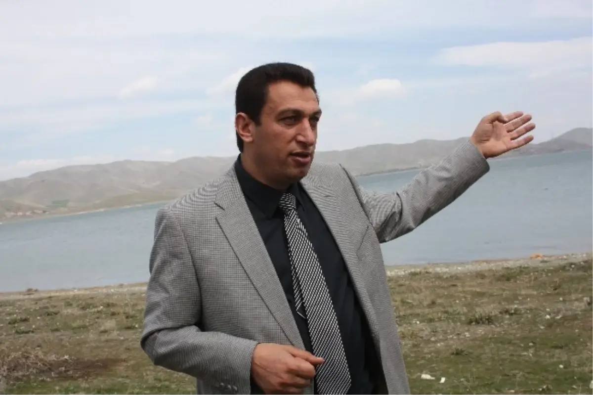 Sivrice Belediye Başkanı Irmak Seçim Vaatlerini Yerine Getirmek İçin Kolları Sıvadı