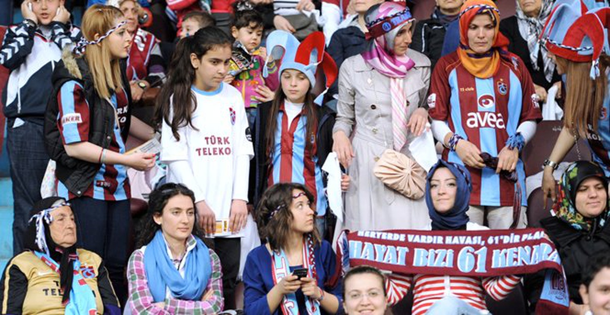 Trabzonspor\'dan Kadın Taraftarlara Centilmenlik Uyarısı
