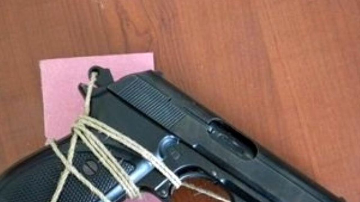 Trabzon\'da Ruhsatsız Tabanca Ele Geçirildi
