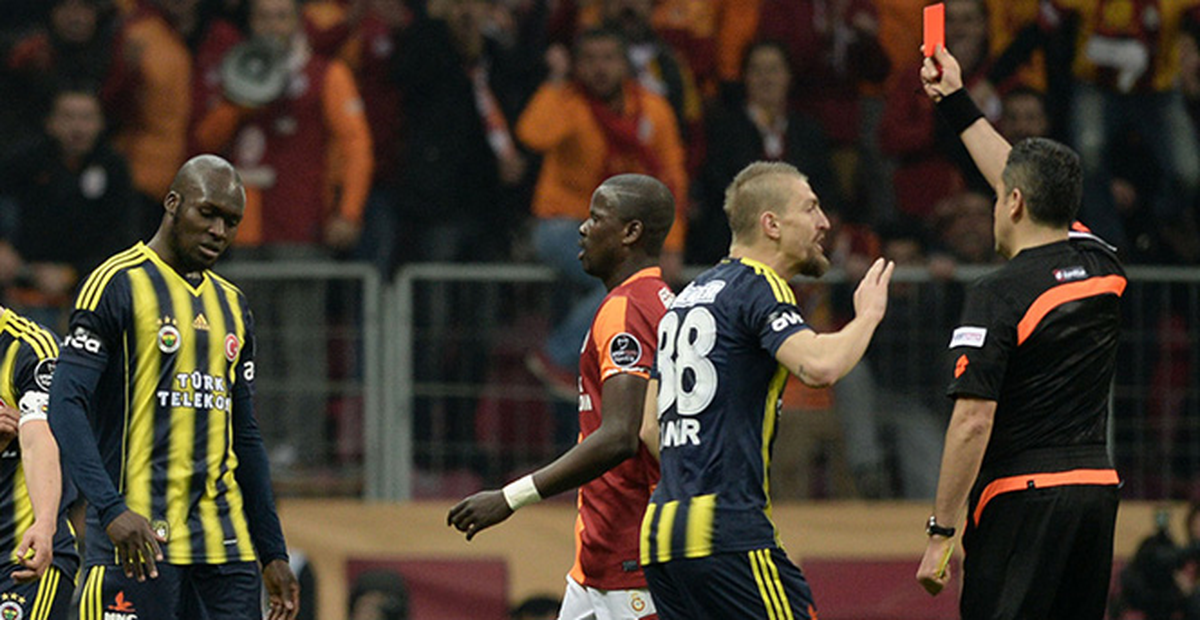 Derbide Kart Yağmuru