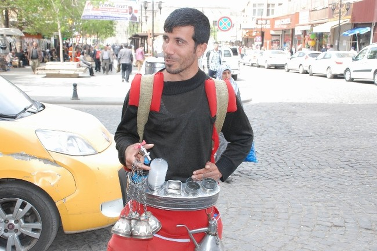 Diyarbakır\'ın Meşhur Meyan Şerbeti Tezgahlarda Yerini Aldı