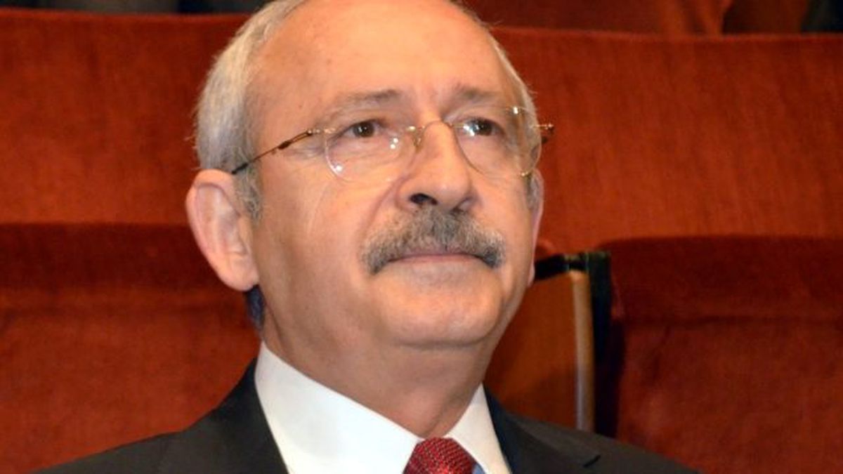 Kılıçdaroğlu, İki Altın Madalya Kazanan Ayşegül Çoban\'ı Kutladı