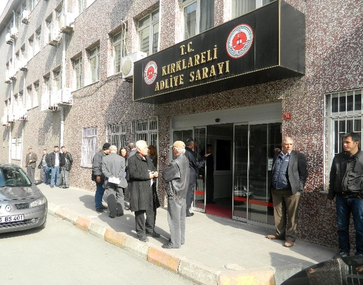 Kırklareli\'de \'Gezi\' Davasında Erteleme Kararı