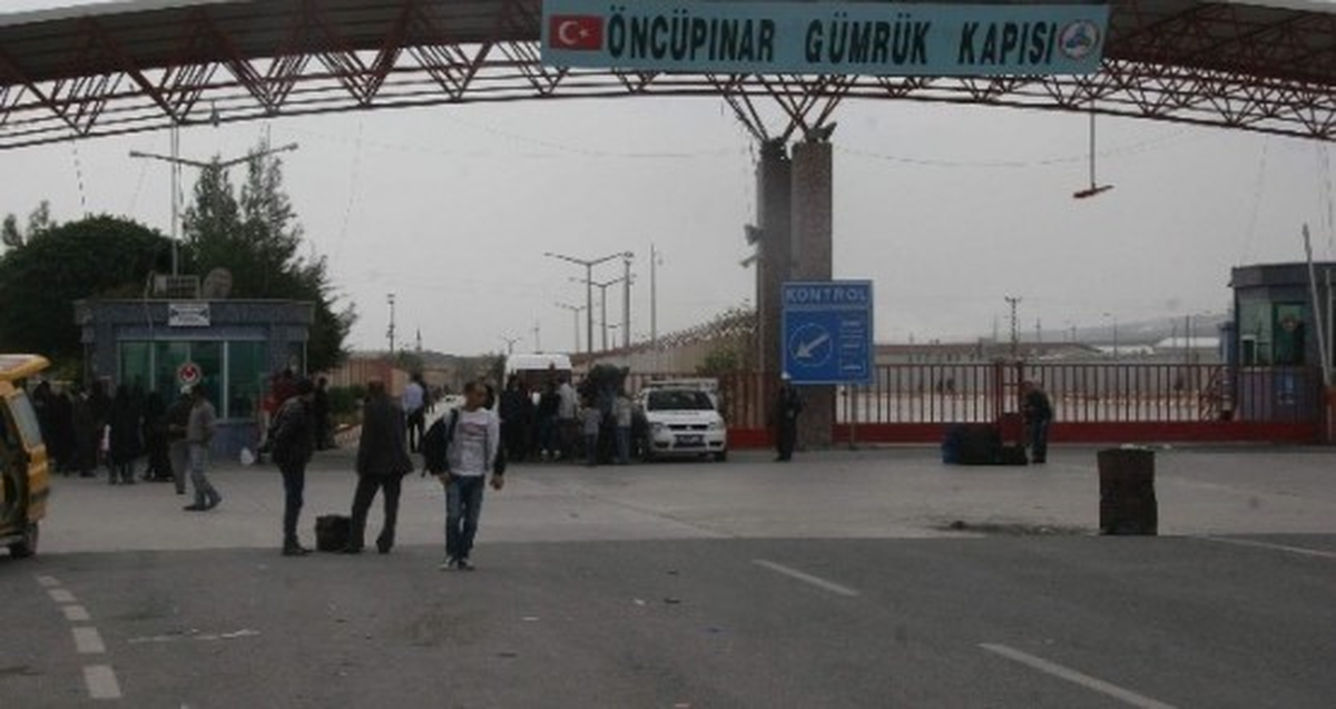 Mart Ayında Öncüpınar\'dan 69 Bin 810 Suriyeli Giriş-Çıkış Yaptı