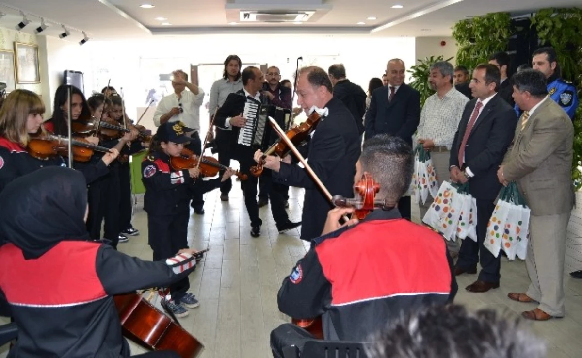 Polis Haftası, Expo 2016 Antalya\'da Kutlandı