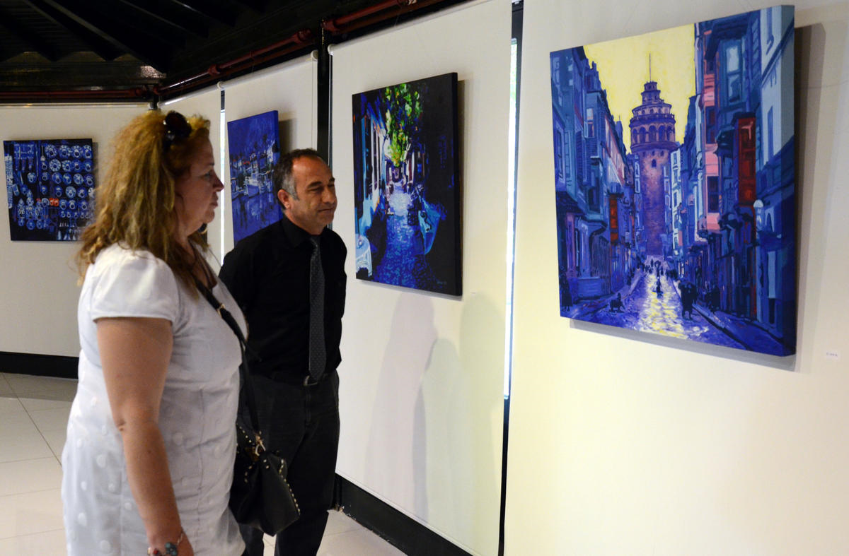 Akademisyen Ressamlar Eserlerini Sergiledi