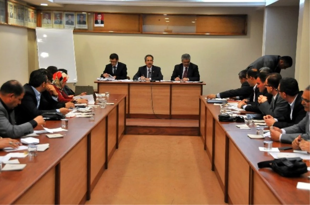 Akşehir Belediye Meclisi İlk Toplantısını Yaptı
