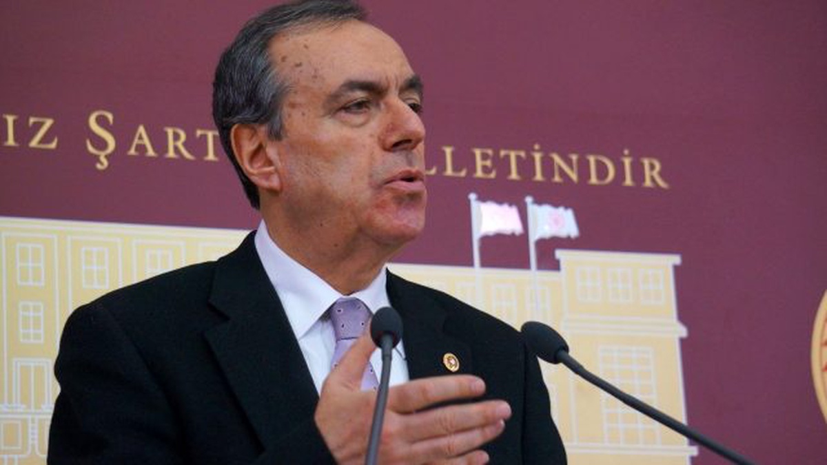 CHP\'li Kart\'tan Dışişleri Bakanı Hakkında Suç Duyurusu