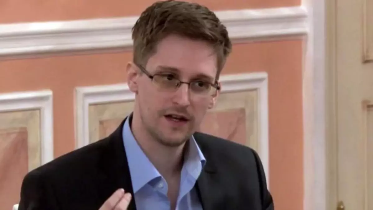 Edward Snowden Akpm\'ye Bilgi Verdi