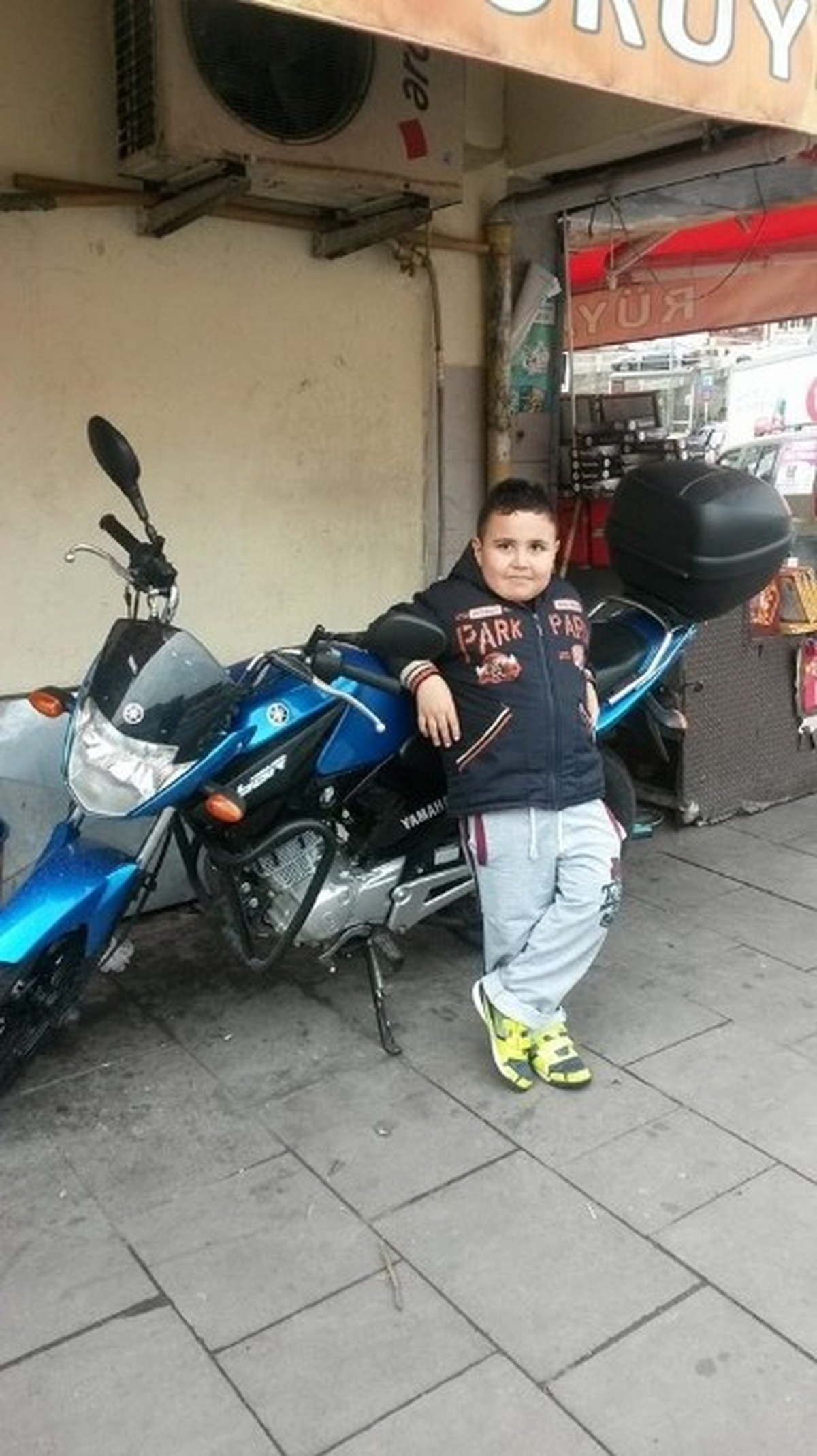 Cinnet Geçiren Babadan Facebook\'ta İlginç Paylaşımlar