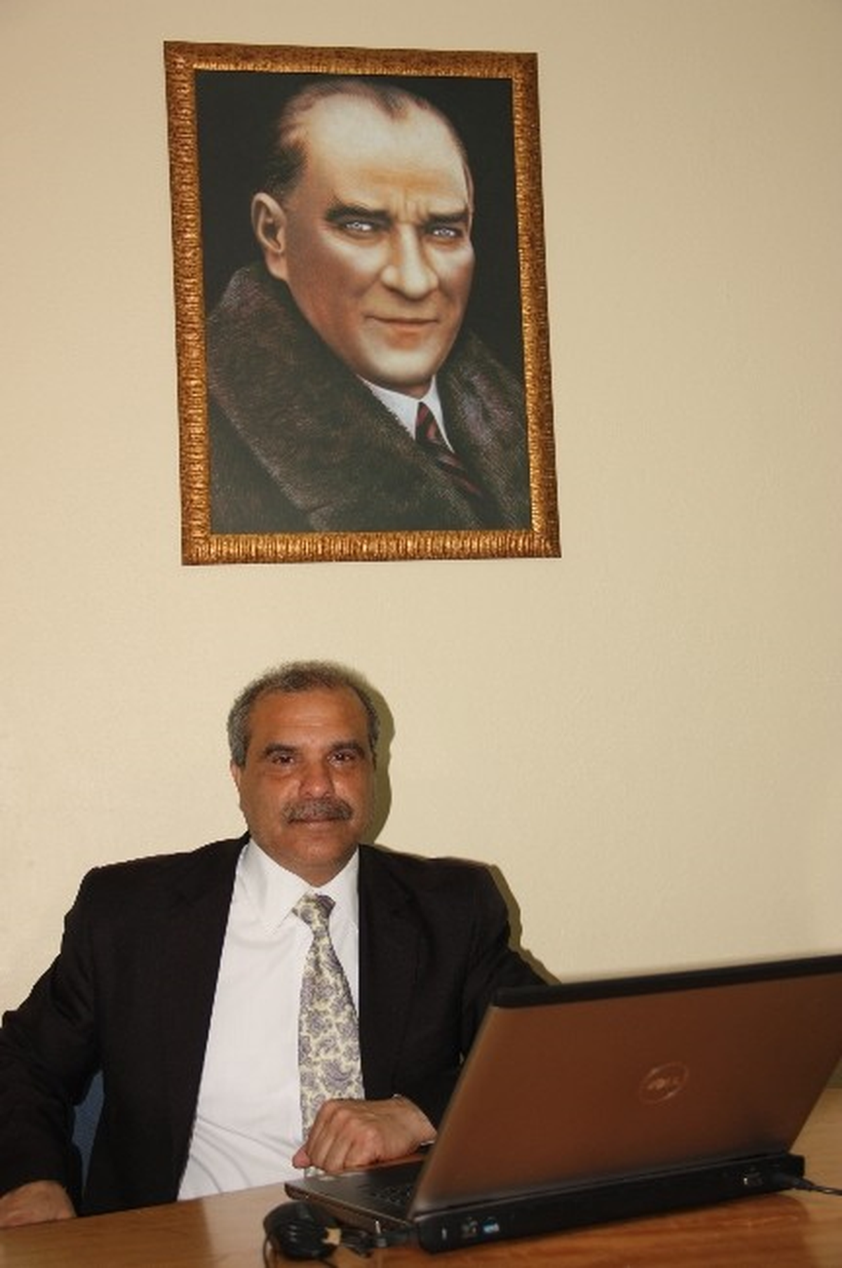 Edirne Roman Eğitim Gönüllüleri Derneği Başkanı Turan Şallı: "Anmayı da Beceremiyoruz"