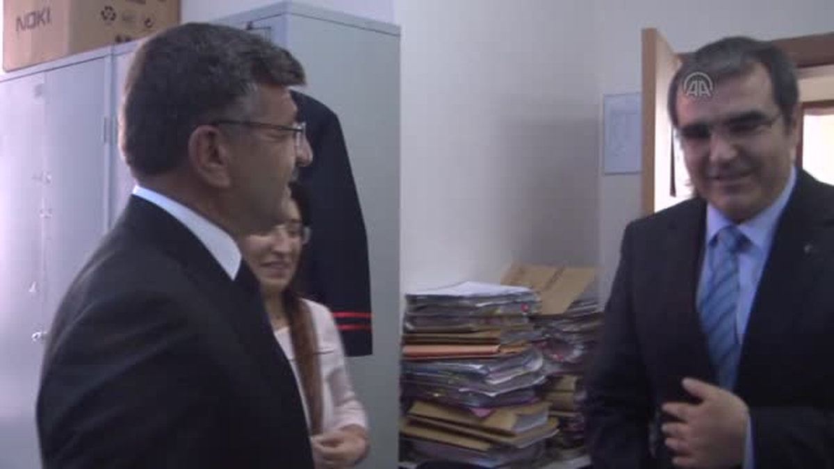 Niğde Belediye Başkanı Akdoğan, mazbatasını aldı