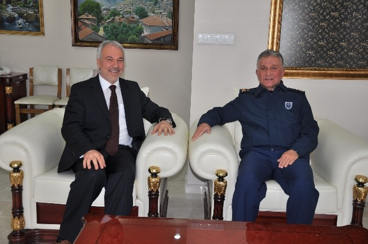 Paşa\'dan Kütahya Belediye Başkanı Saraçoğlu\'na Ziyaret
