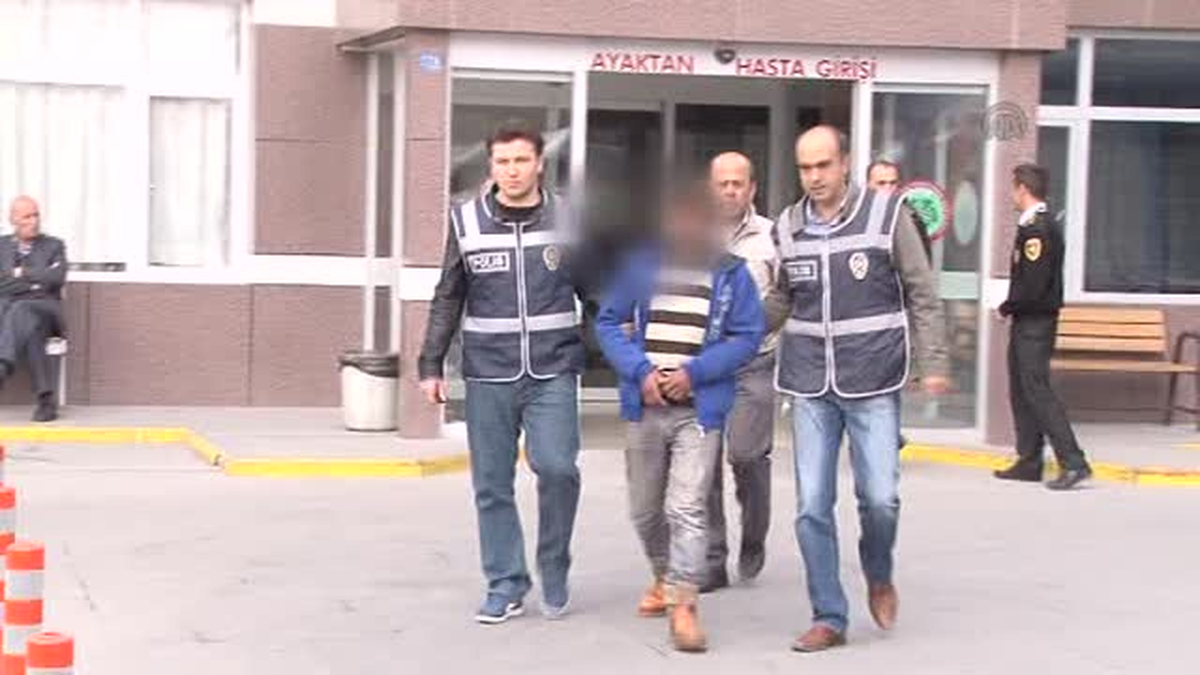 Pencere Silerken Düşmemiş, Sevgilisi Atmış
