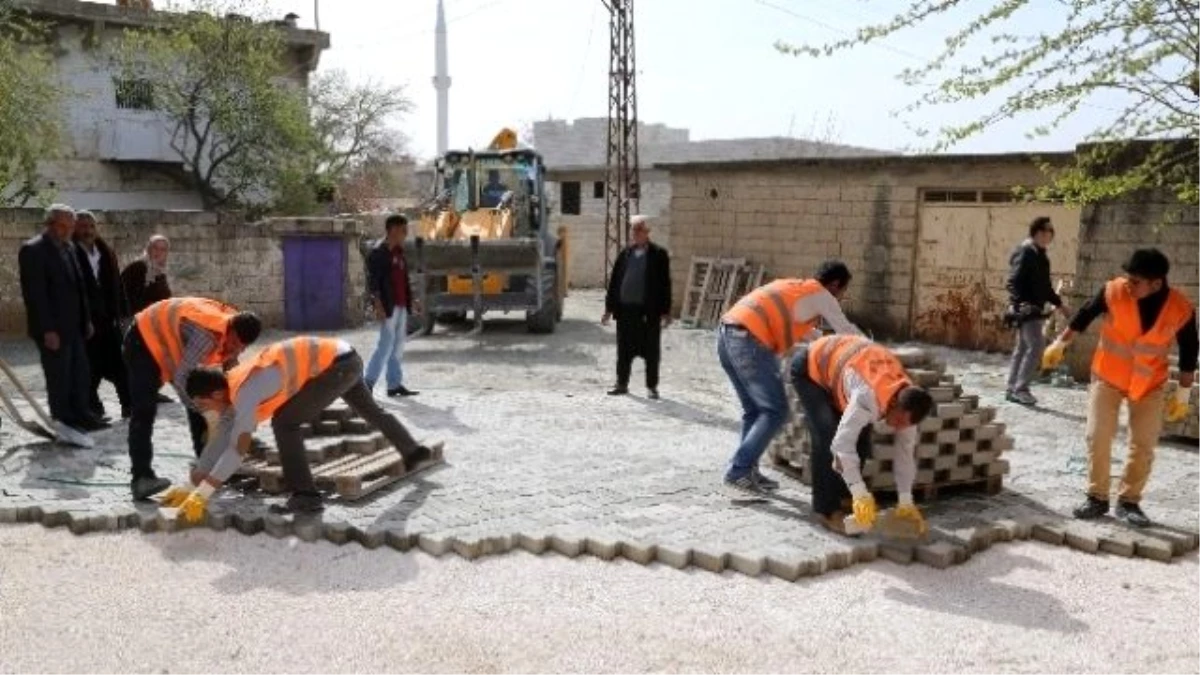 Şahinbey Belediyesi Mahalle Olan Eski Köylerde Kilit Taşı Çalışması Yapıyor