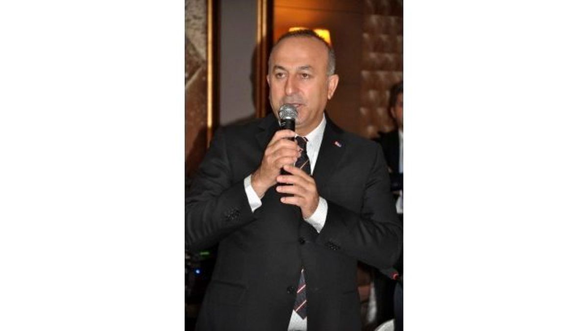 AB Bakanı Çavuşoğlu Belçika\'da Sivil Toplum Kuruluşlarının Temsilcileriyle Görüştü