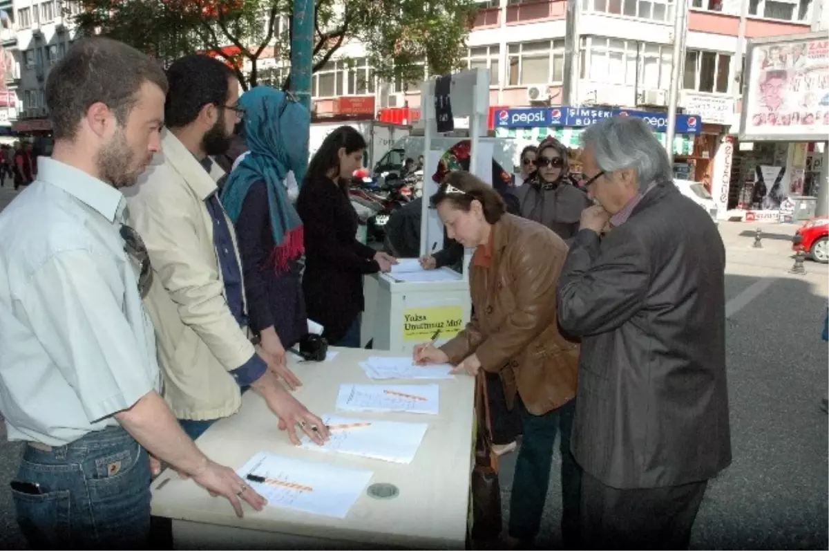 Balıkesir\'de Mısır Protestosu