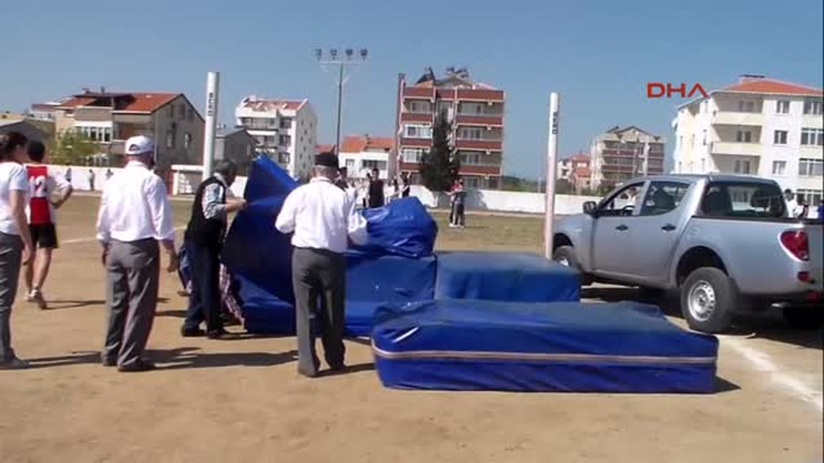 Bayramiç\'te Okullar Arası Atletizm Yarışması" Haberine Ek