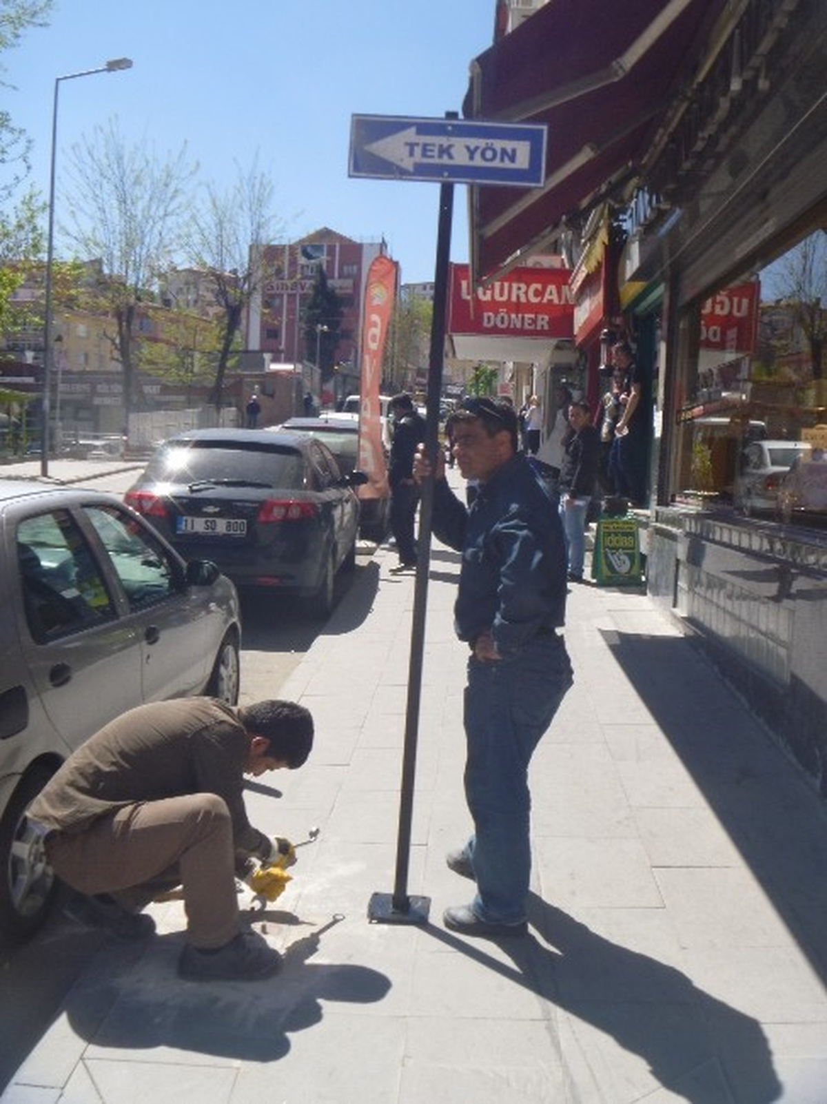 Bilecik Belediyesinden Yeni Trafik Yön Levhaları