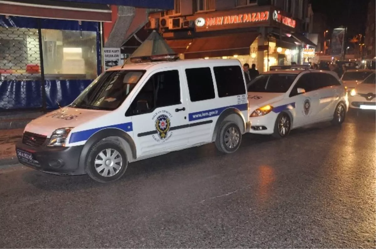 Beyoğlu\'nda Silahlı Kavga: 1 Ölü, 2 Yaralı