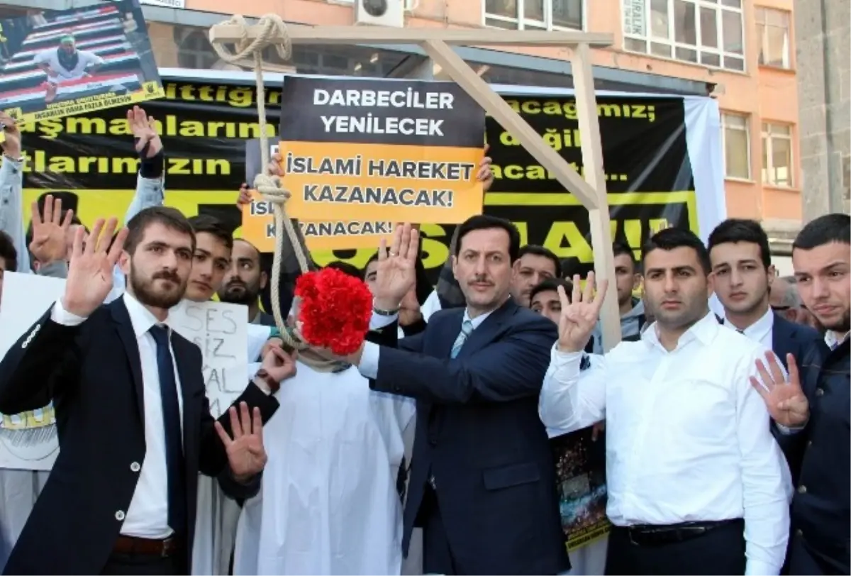 Darağaçlı ve Dualı Mısır Protestosu