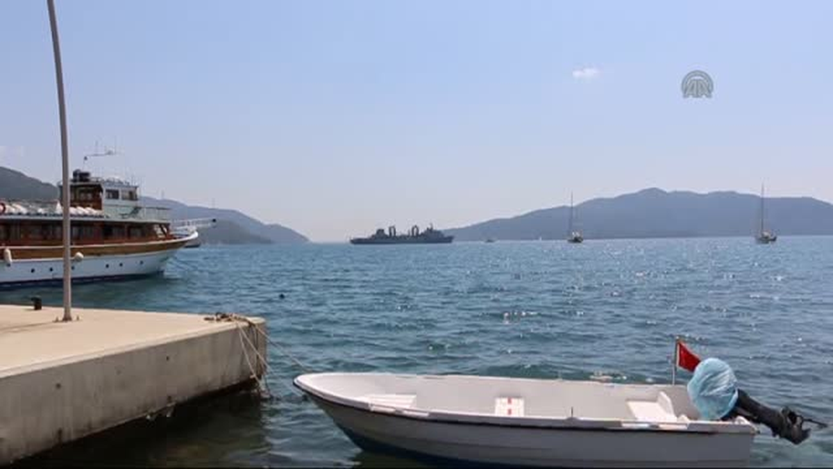 Fransız savaş gemisi "FS Var" Marmaris\'ten ayrıldı -