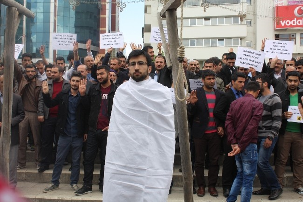 Mısır\'daki İdam Kararları Elazığ\'da Protesto Edildi