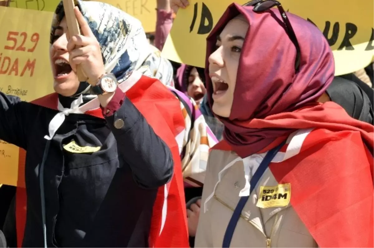 Mısır\'daki İdam Kararları Protesto Edildi