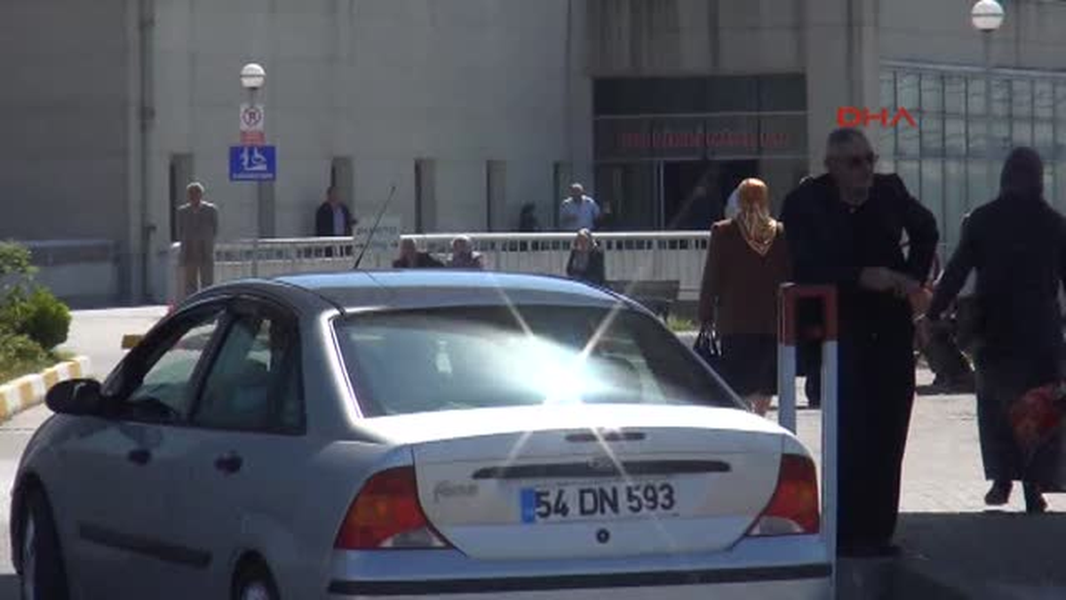 Muayene Etmeden Hastaya \'Sigarıyı Bırak\' Diyen Doktora İnceleme