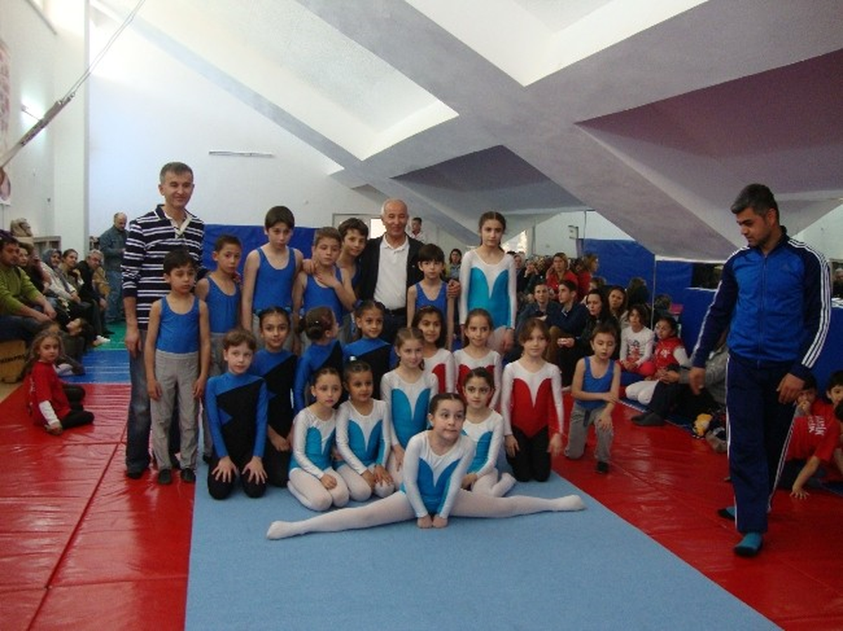 Okul Sporları Cimnastik Yarışmaları Yapıldı