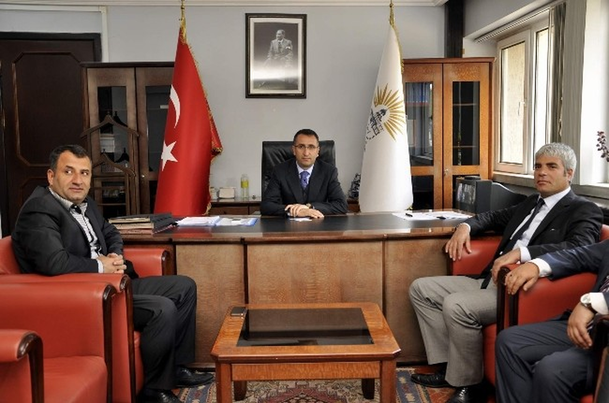Siverek Belediye Başkanı Yılmaz\'a Tebrik Ziyaretleri