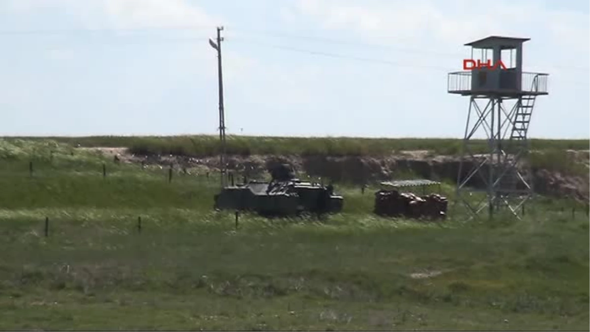Suriye Sınırında Yapılan Mevzilere Tanklar Yerleşti