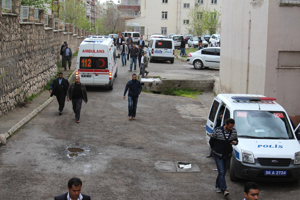 Uçurumda Genç Kız Cesedi Bulundu